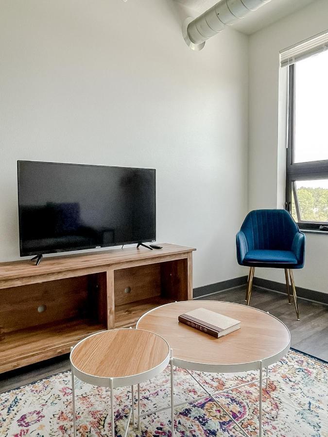 Sleepover 1Bd 1Ba Des Moines Apartments Экстерьер фото