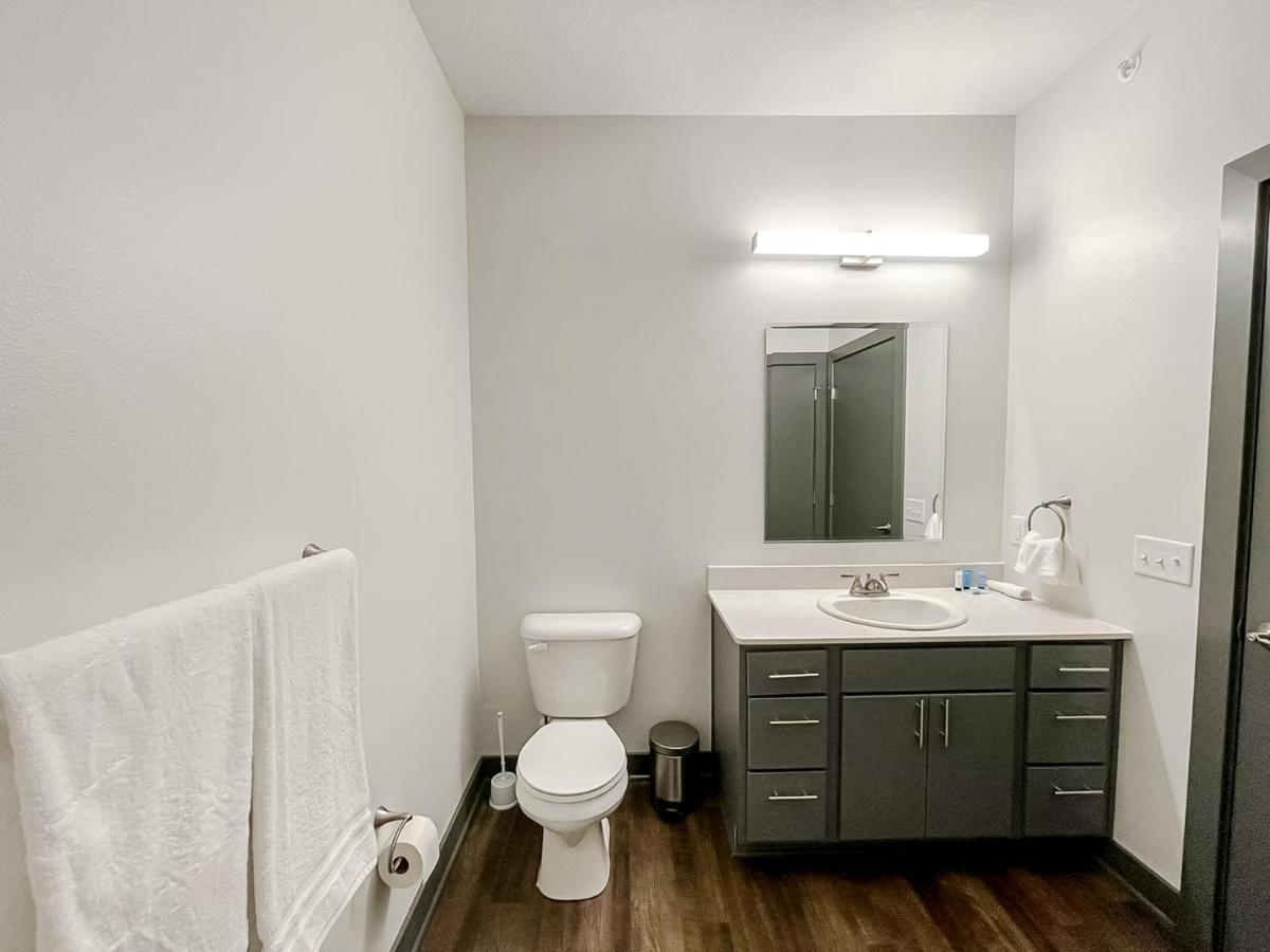 Sleepover 1Bd 1Ba Des Moines Apartments Экстерьер фото