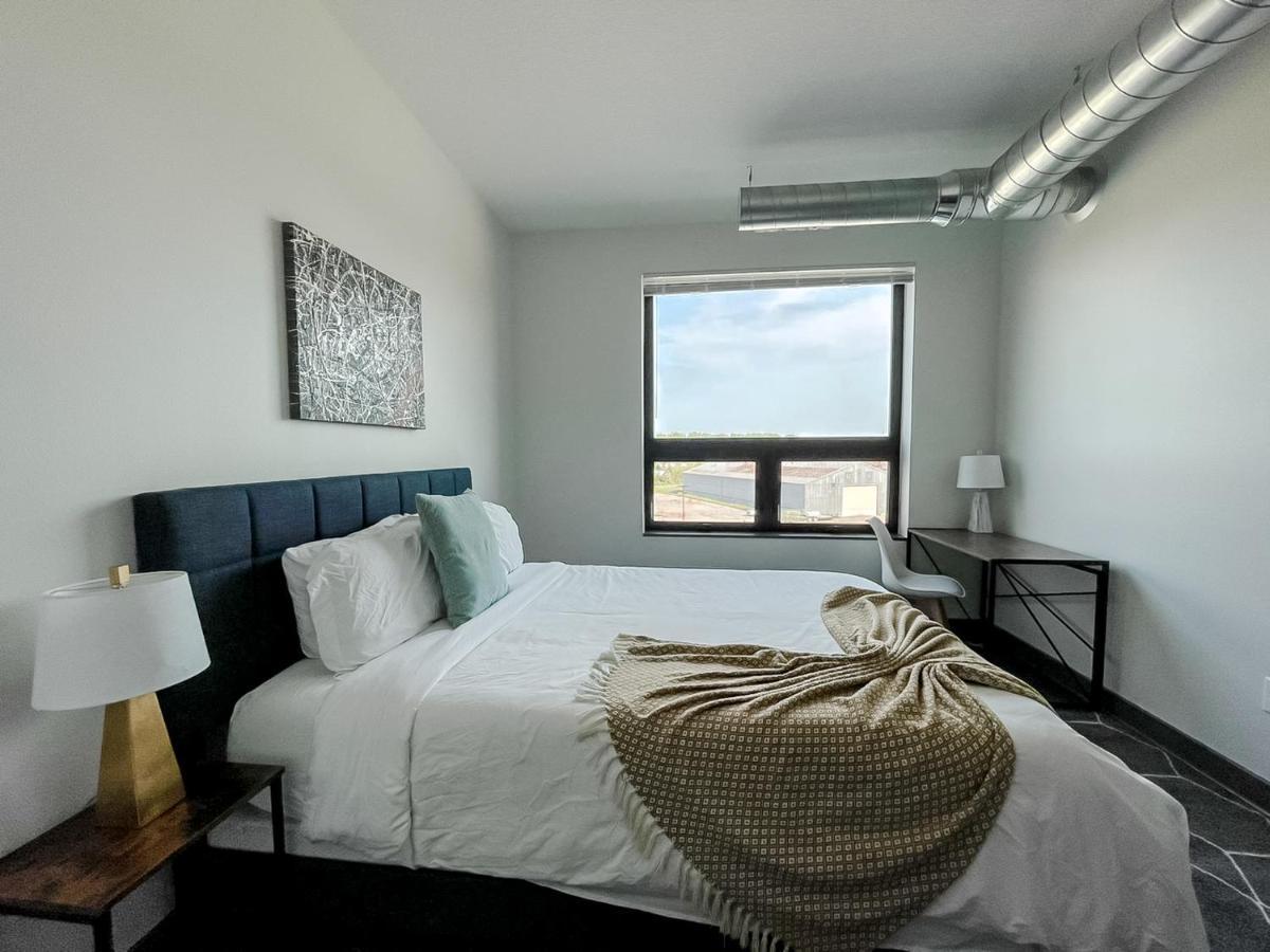 Sleepover 1Bd 1Ba Des Moines Apartments Экстерьер фото