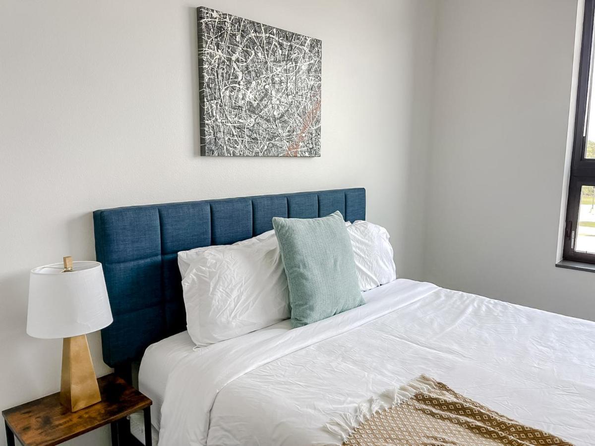 Sleepover 1Bd 1Ba Des Moines Apartments Экстерьер фото