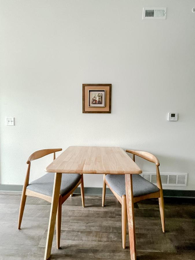 Sleepover 1Bd 1Ba Des Moines Apartments Экстерьер фото